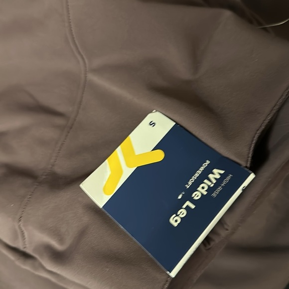 NWT! High-Waisted PowerSoft Wide-Leg Pants for Women - Multiple ♥️ - Picture 10 of 10